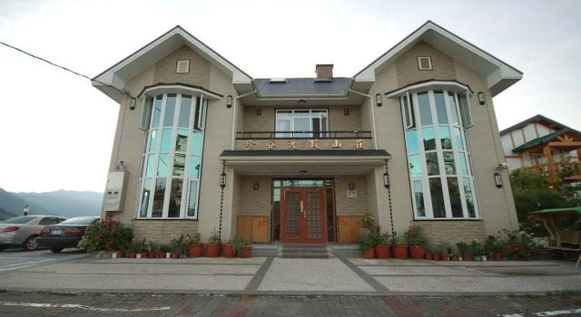 Cingjing Farm Jenku Villa