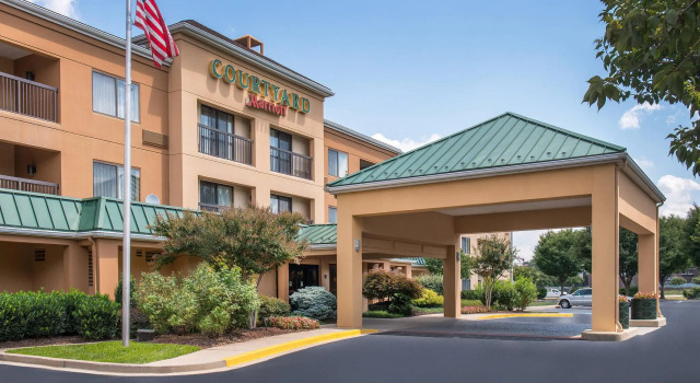 Fairfield Inn & Suites Frederick, Book Hotel Hoteller i Frederick med pool, Swimmingpool
