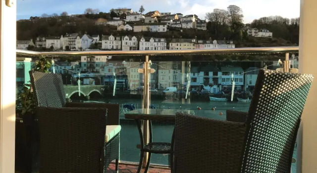 Deluxe dobbelt værelse med altan med havudsigt Shellseekers Guest House