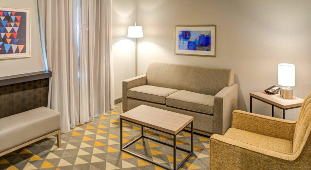 Люкс Holiday Inn Hotel & Suites - Houston West - Katy Mills by IHG