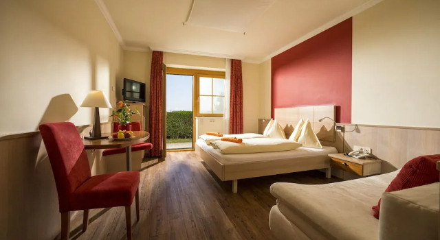 Номер Standard Hotel Panoramahof Loipersdorf