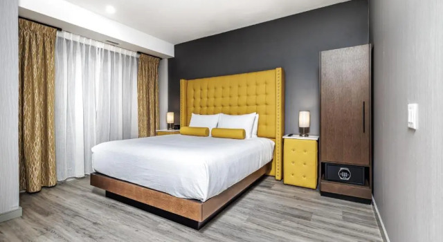 Двухместный люкс c 1 комнатой Hyatt Place Toronto-Brampton