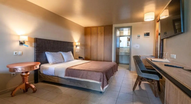 Трёхместный номер Standard с видом на сад Aegeon Beach Hotel