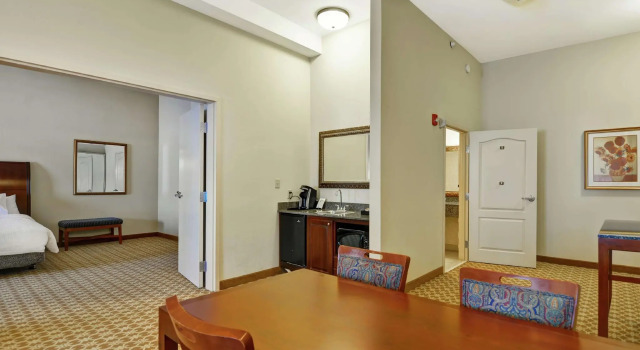 Четырёхместный полулюкс Hilton Garden Inn Amarillo
