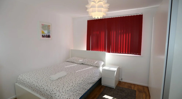 Beautiful 3 Beds House - Thamesmead