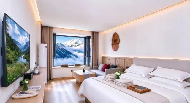 Qiyun Yayuan Garden Homestay (Moxi Town Hailuogou Glacier Forest Park Visitor Center)