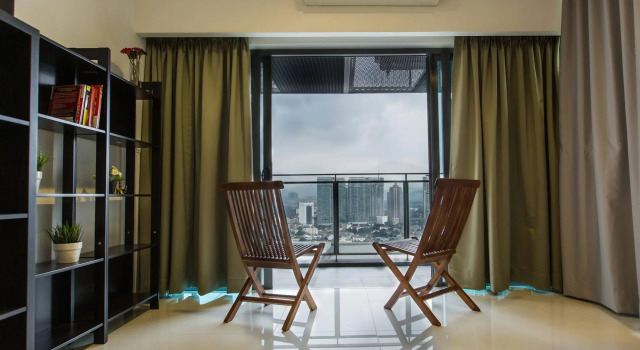 Summer Suites Bernice