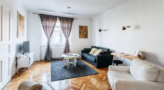 Apartment Bond Apartment