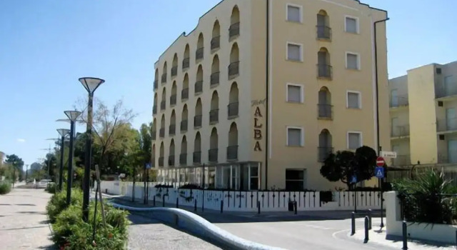 Hotel Alba
