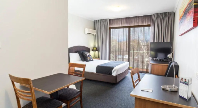 Двухместный номер Deluxe с красивым видом из окна Abode Tuggeranong