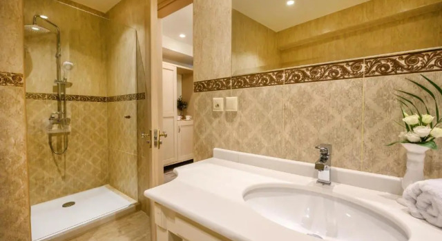 Трёхместный номер Superior Emerald Suites