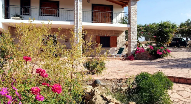 Apartment With 2 Bedrooms in Pirgos, With Wonderful sea View, Enclosed, Prenota Appartamento Pyrgos Elide