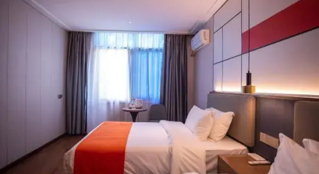 Люкс Morninginn, Chuanshan Square