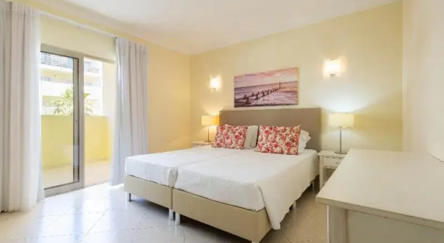 Апартаменты с 2 комнатами с балконом Marachique Villa - Torralvor
