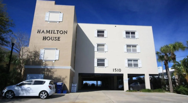 Hamilton House, Забронировать Отель Отели Индиан-Рокс-Бич с бассейном, Бассейн
