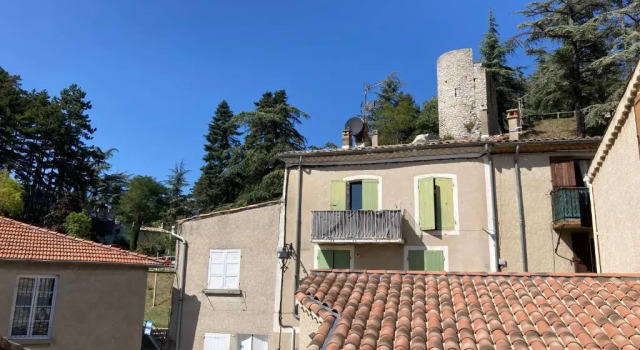 le T3 de Noémie 3***, Prenota Appartamento Hotel a Alvernia con parcheggio, Parcheggio