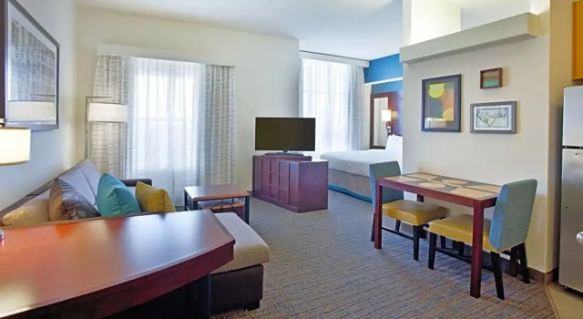 Четырёхместный люкс с 2 комнатами Residence Inn Baltimore Hunt Valley