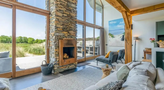 Luxurious and Sustainable 6-person Holiday Villa, Reserva ahora Villa Hoteles en Islas Frisias con aparcamiento, Aparcamiento