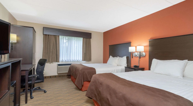 AmericInn by Wyndham Rogers, Varaa Hotelli Hotellit Minnesota pysäköinnillä, Pysäköinti
