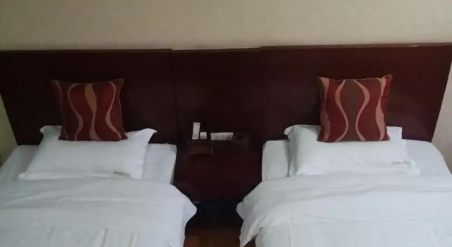 Nanjiang Yukun Business Hotel, Varaa Hotelli Hotellit Sichuan pysäköinnillä, Pysäköinti