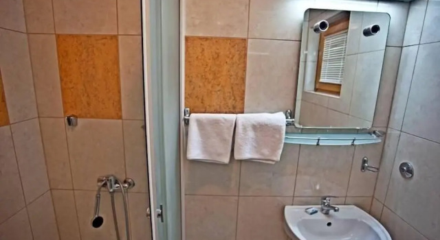 Четырёхместный номер Standard Hotel Snješko