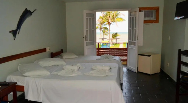 Трёхместный номер Standard с балконом и с красивым видом из окна Hotel Brisa dos Abrolhos