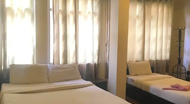 Двухместный номер Deluxe Hotel Silver Home - Hostel