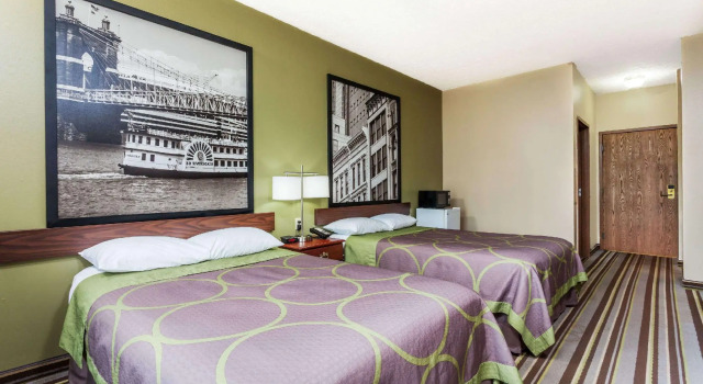 Четырёхместный номер Standard Baymont by Wyndham La Grange KY Southeast