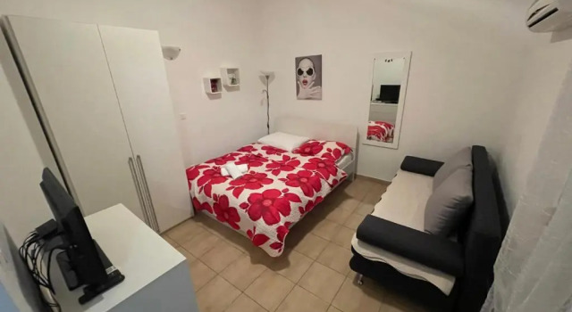 Apartment Nina, Забронировать Апартаменты/квартира Стариград-Пакленица Starigrad-Paklenica Riviera