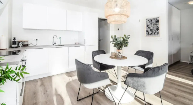 Апартаменты Luxury с 2 комнатами с балконом Apartment LA5