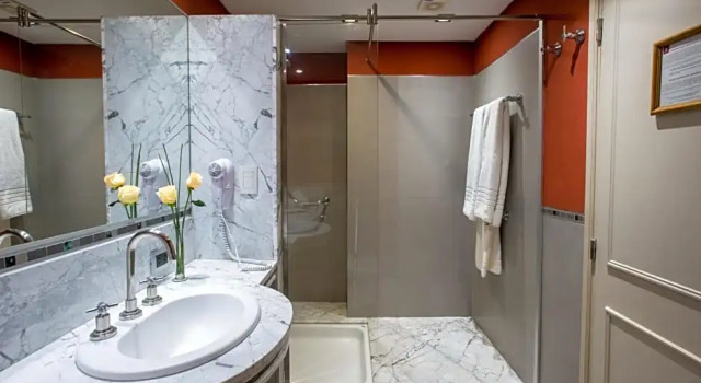Номер Superior Windsor Hotel