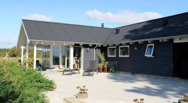 Коттедж 4 Star Holiday Home in Millinge