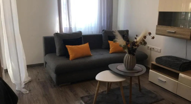 HOME Apartment