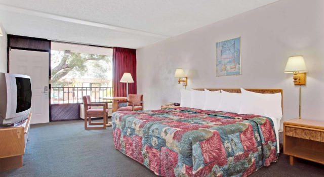Двухместный номер Days Inn by Wyndham Clearwater/Central