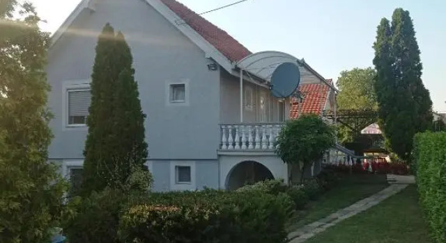 Green Garden Apartments, Забронировать Апартаменты/квартира Отели Сурчин с парковкой, Парковка