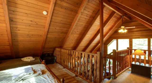 53MBR - Hot Tub - Wi-Fi - Sleeps 6, Buchen Sie Ferienhaus Hotels in Glacier mit Parkplatz, Parkplätze