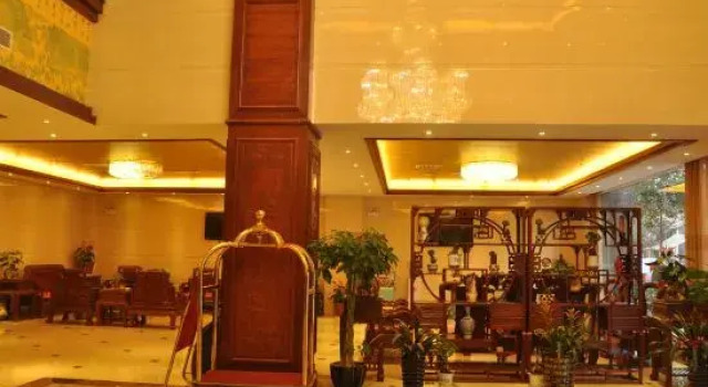 Shenglinxuan Quality Hotel, Buchen Sie Hotel Dehong 