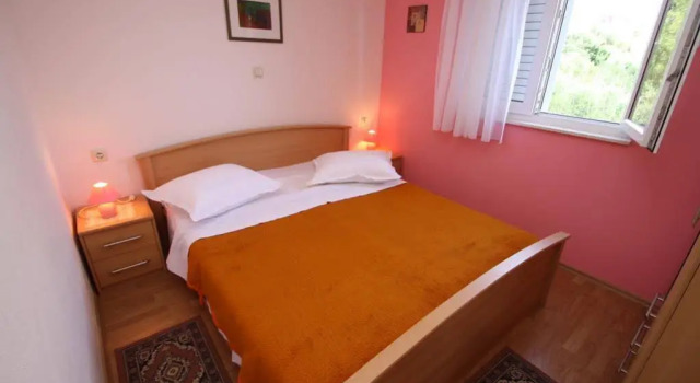 Apartments Mira