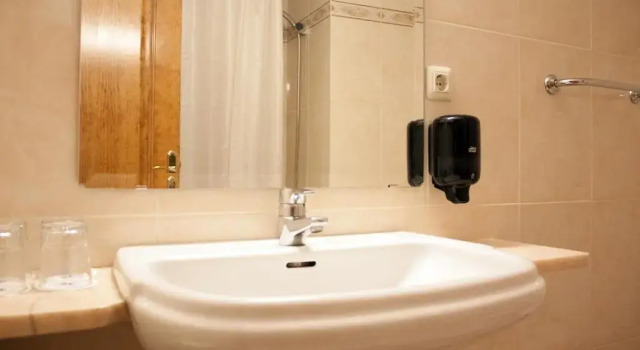 Четырёхместный номер Standard Hotel Joan Canejan
