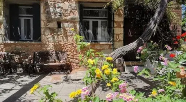 Коттедж Korakies private traditional house ,2000sqm yard