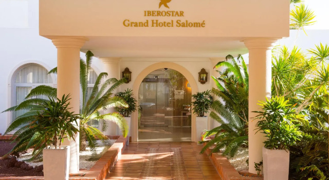 JOIA Salomé by Iberostar, Забронировать Отель Отели Адехе по системе «всё включено», рядом с Центр водных видов спорта Tenerife Nautical Center, Всё включено