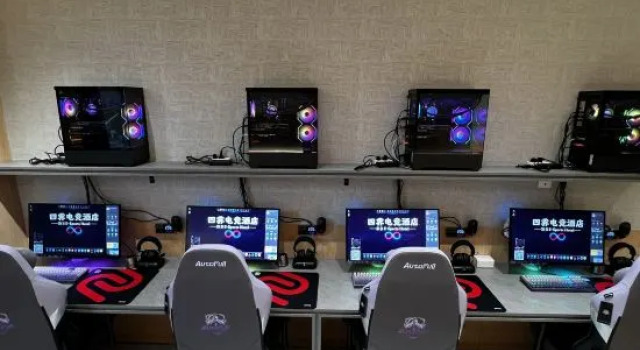 Кровать в общем номере Siyan Electric Sports Hotel (Yujing Branch)