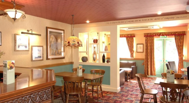 Newmarket Inn – RelaxInnz, Забронировать Отель Отели Исторического графства Суссекса с парковкой, Парковка