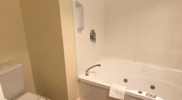 Номер Deluxe The Peaks Motor Inn