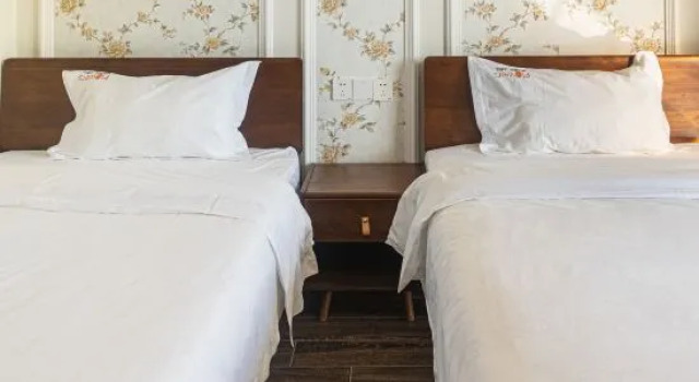 Люкс Дуплекс с 3 комнатами с видом на озеро Fanhua Motel
