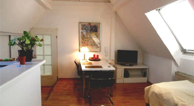 Gästehaus Schröder Walldorf 2, Забронировать Отель Отели земли Гессена 3 звезды, 3*