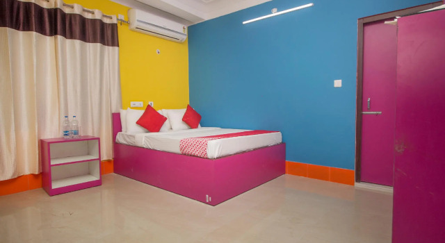 OYO 29596 Relax Lodge, Réserver Hôtel Bagdogra West Bengal
