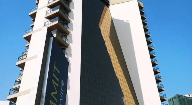 Summit Flat Service São José dos Campos, Забронировать Отель Отели Сан-Жозе-дус-Кампуса с бассейном, Бассейн