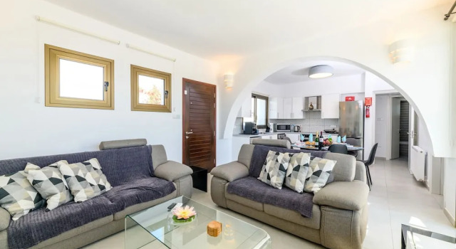 Kymma Seaview 24 in Ayia Napa, Забронировать Вилла Отели Айия-Напа с парковкой, Парковка