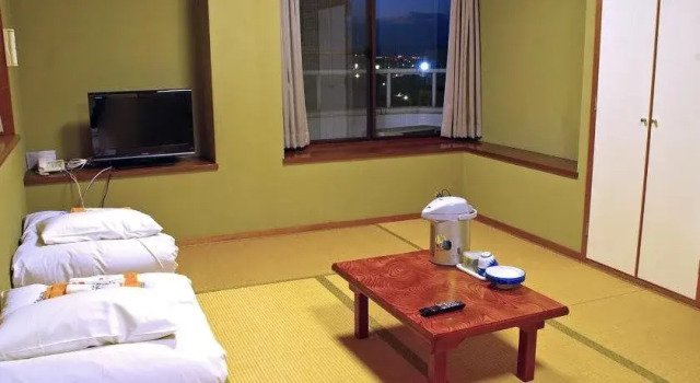 Business Hotel Sakigake Honkan, Rezervasyon Otel Himeji 